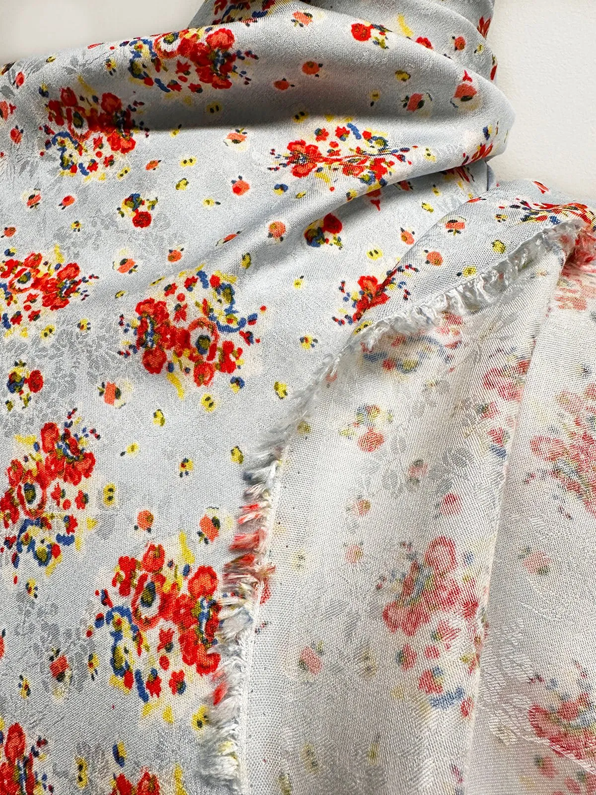 Dainty Floral Jacquard
